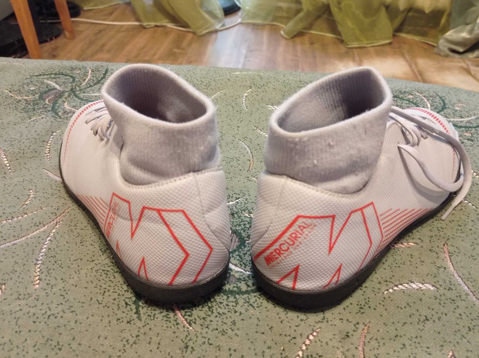 Футзалки Nike Mercurial (оригинал) фирменные размер- 43 стелька-27,5см