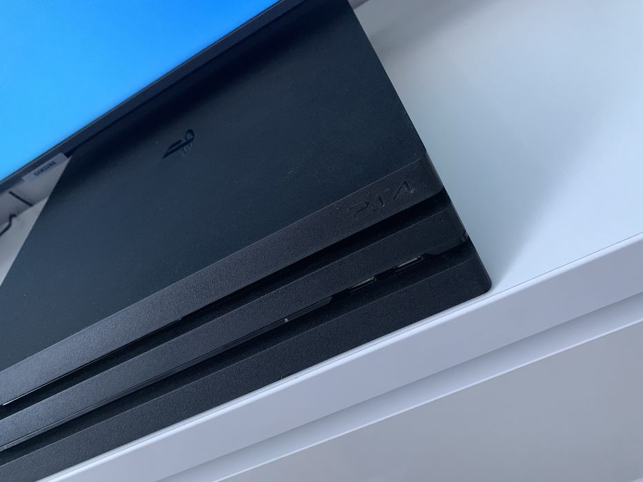 PlayStation 4 Pro (PS4 Pro)
