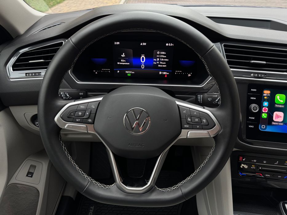 7місць, Шкіра, Електро привід багажника, Матрична оптика