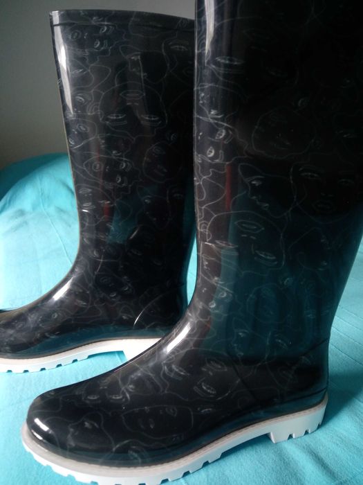 Fabulosas Botas "Calzedonia"  novas (tamanho 39)
