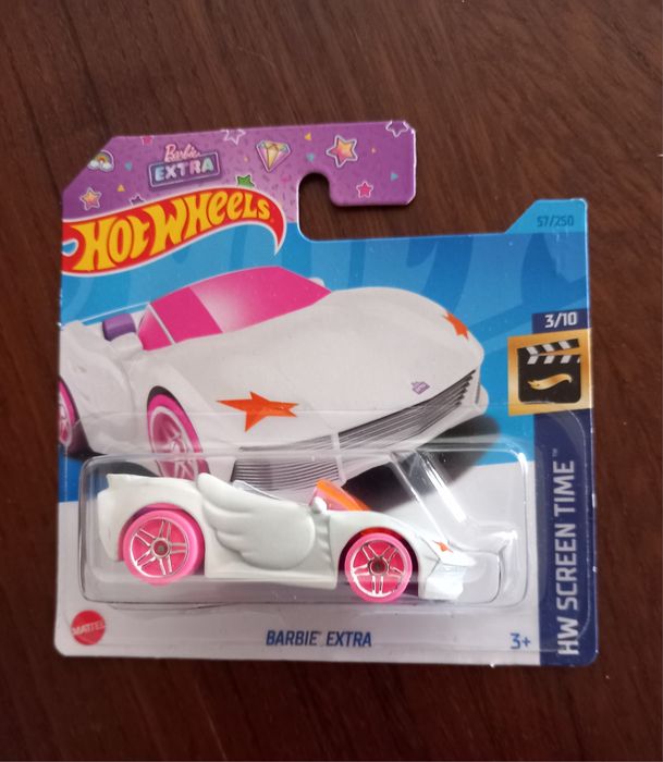 Barbie Extra  Hot Whells