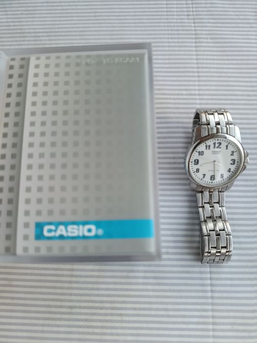 Relógio  CASIO , modelo: DW-5300-1BV ( excelente )