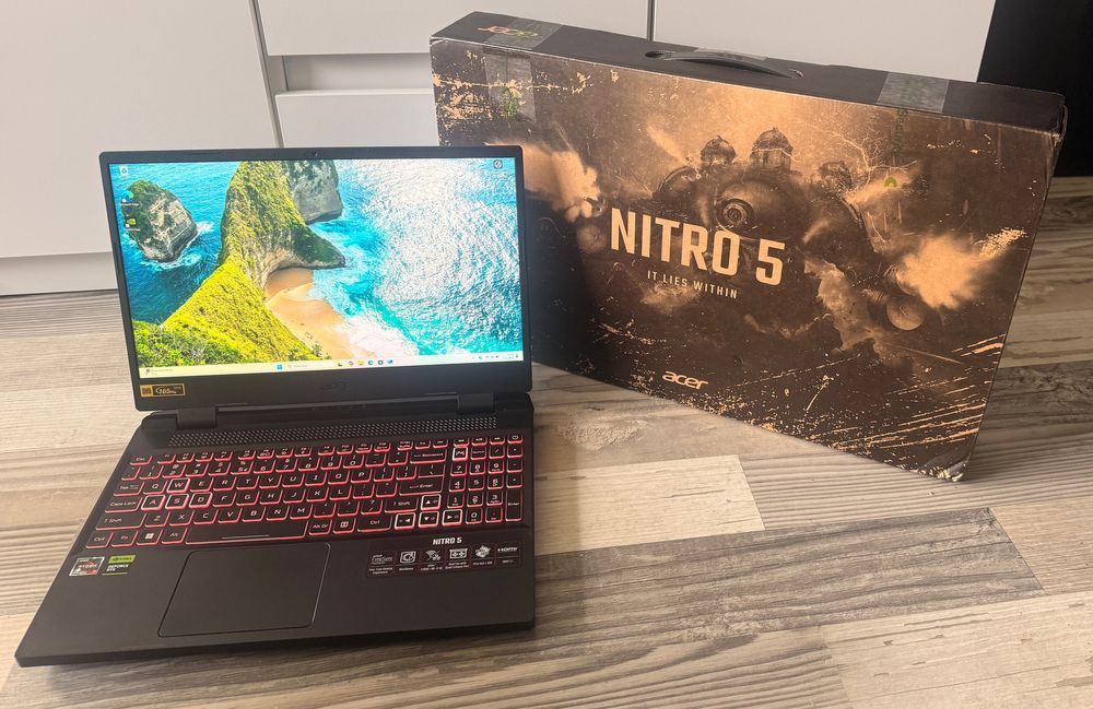 Laptop Acer 165Hz R7-6800H 16GB RAM 1TB SSD GeForce RTX3070Ti