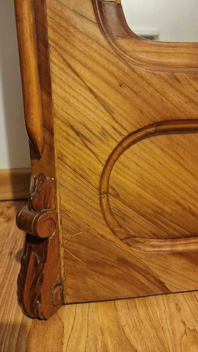 Lustro ścienne, drewniana rama z XIX w.