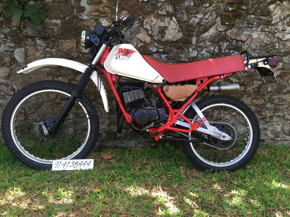 Moto Yamaha DT50 MX2