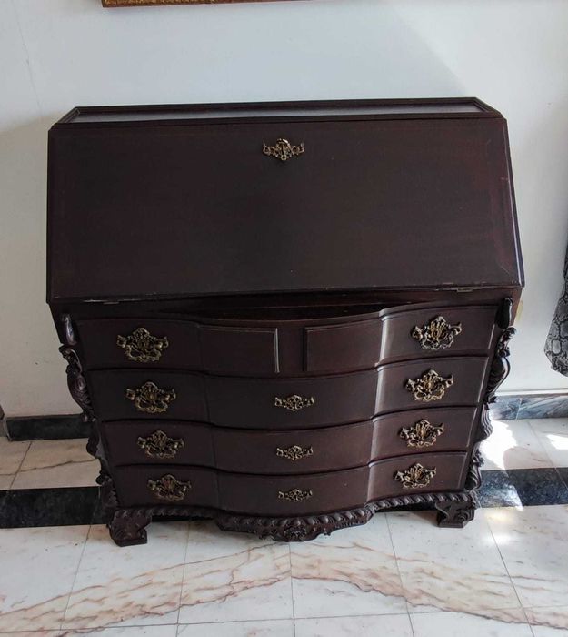 Comoda papeleira abatam, estilo D. José, do meio século XX