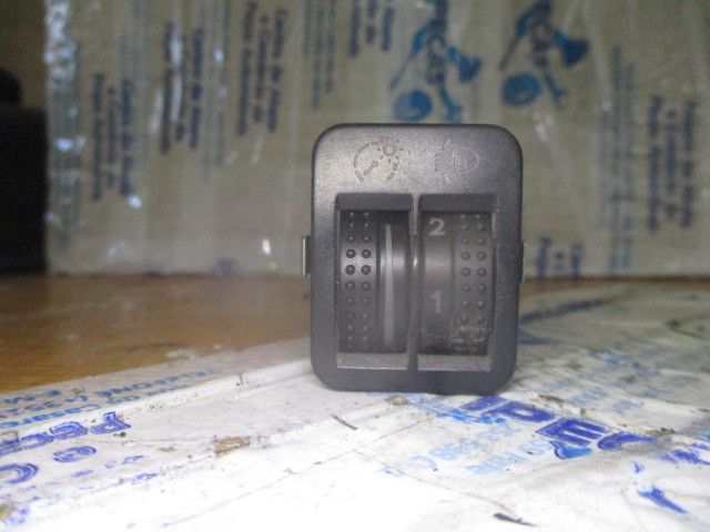 Botão / interruptor de luzes VOLKSWAGEN Bora (1J2)