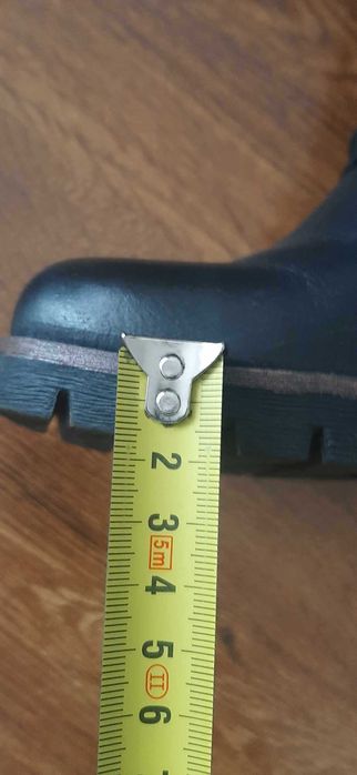 czarne skórzane botki Marco Tozzi