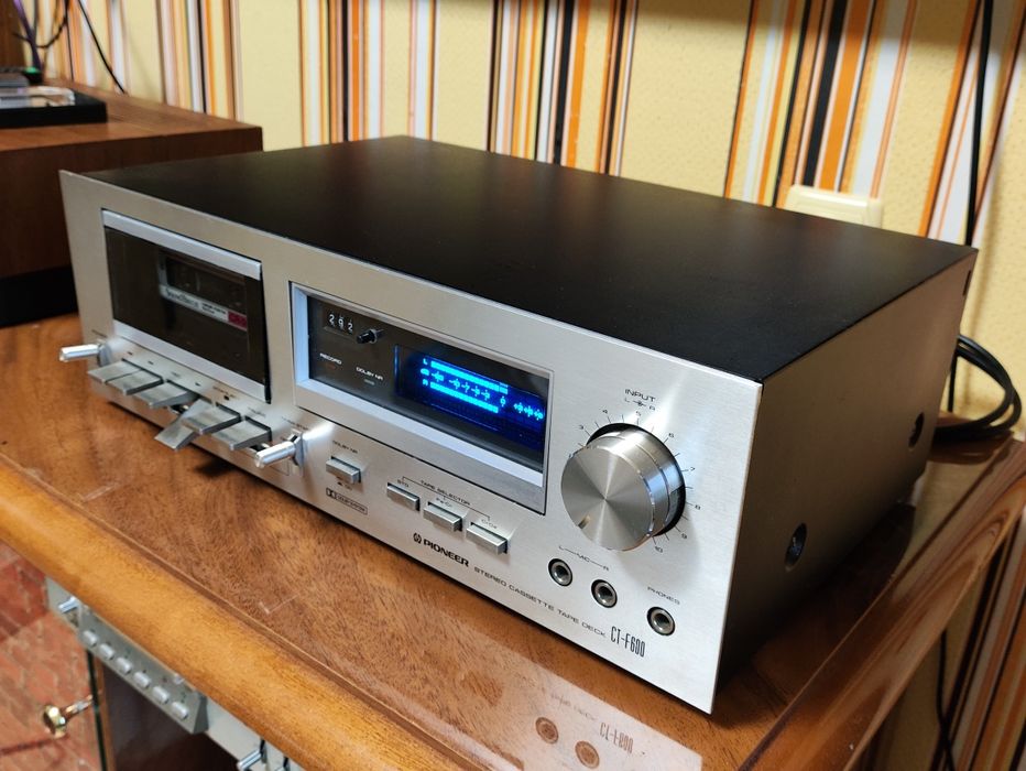 Pioneer CT-F600 , Blue Line