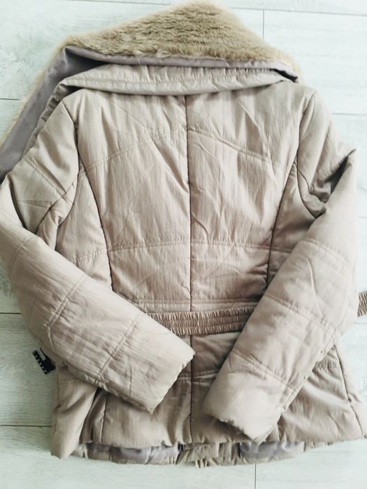 OKAZJA .Monnari XL 42 kurtka zimowa damska futerko kołnierz .
