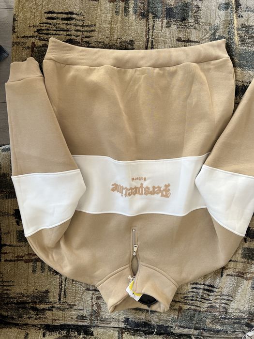 Женский зимний спортивный костюм