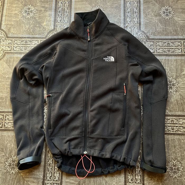 вітровка the north face