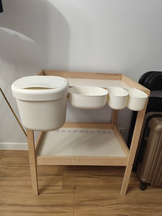 Przewijak drewniany Ikea z pojemnikami