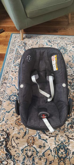 Fotelik, nosidełko Maxi Cosi pebble plus