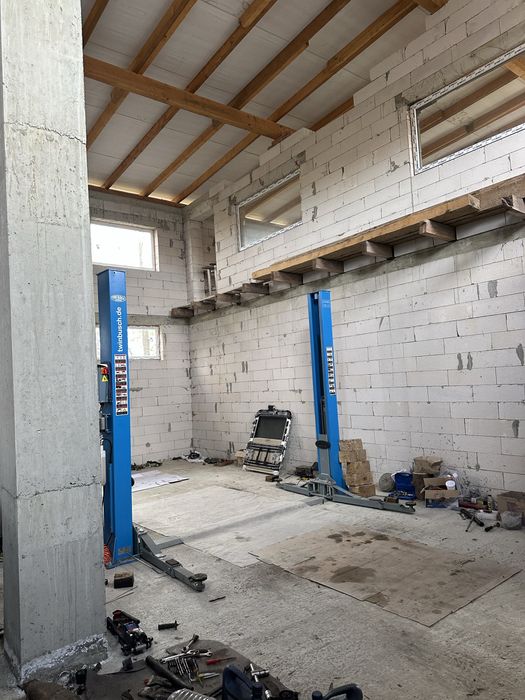 Продам будинок-гаражі