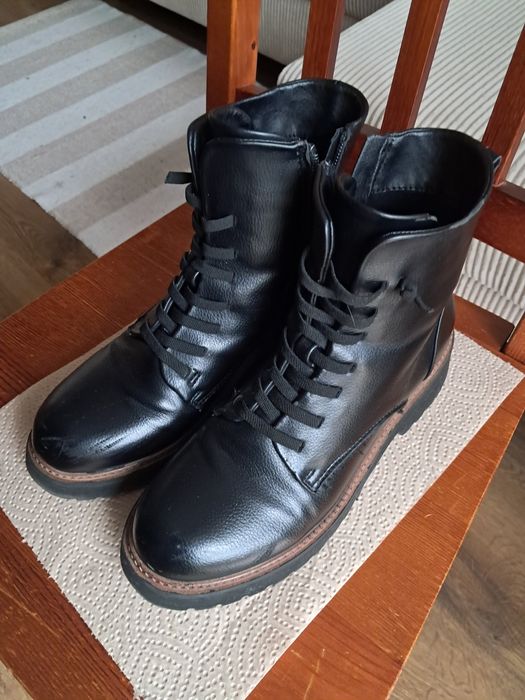 Buty  Clara Barson z CCC r.39 czarne