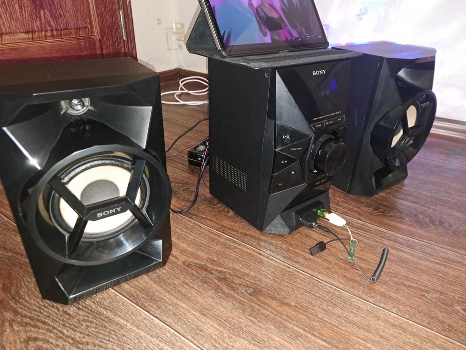 Музичний центр Sony MHC-ECL5  USB/CD/MP3/AUX/FM/BT 2*60Ват+видео работ