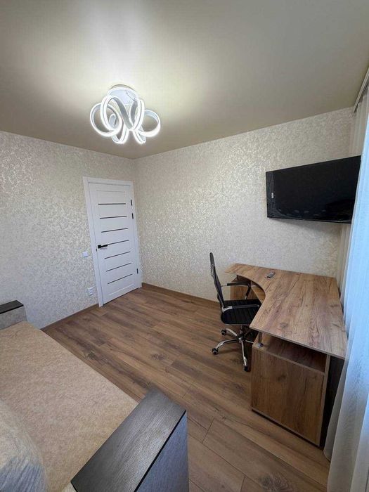 Продам VIP 2-х к.кв. Салтовка, 608 мр-н, м.Студенческая с ремонтом, мебелью, техникой