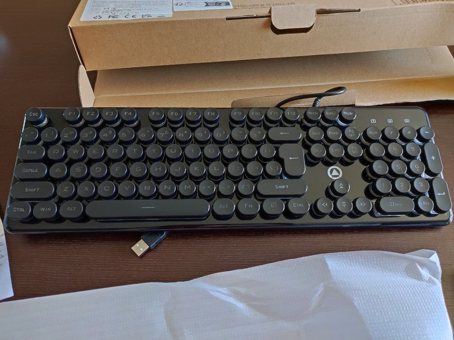 Teclado mecânico c/fio novo