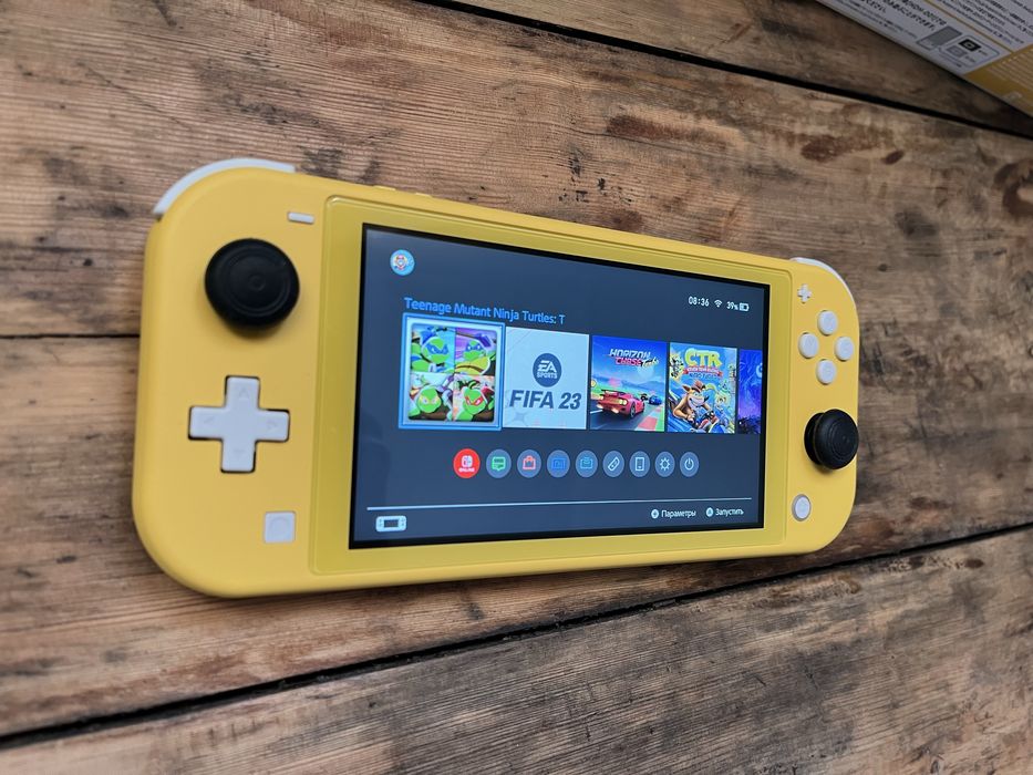 Nintendo Switch Lite 32Gb + SD256Gb