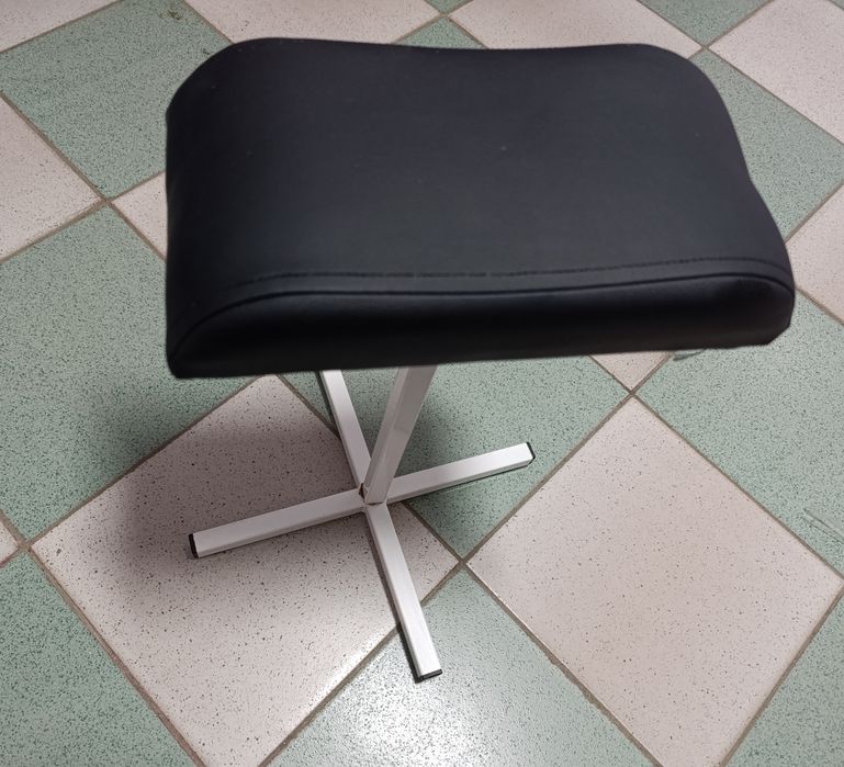 Продам підставку для педикюру (підніжка для ніг)