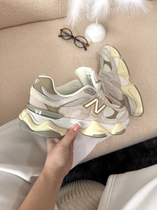 Кросівки жіночі New Balance 9060 бежеві замшеві | кроссовки женские NB