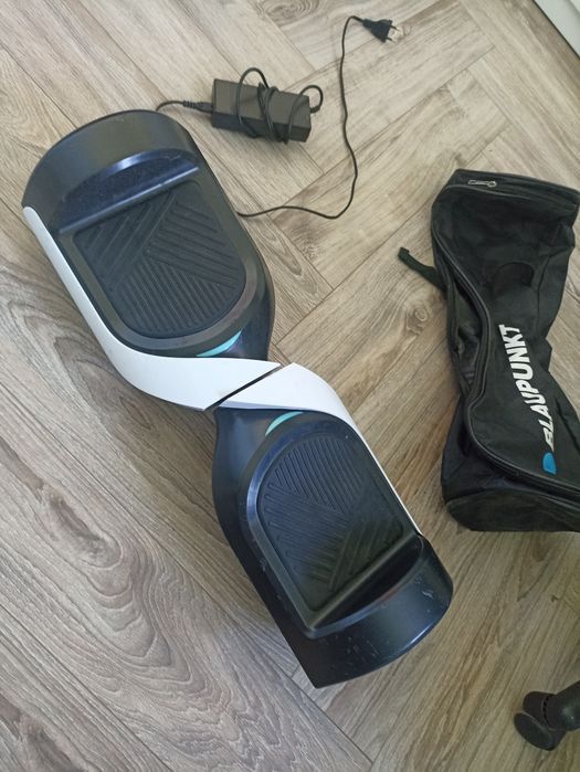 Howebard  plus ładowarka i torba