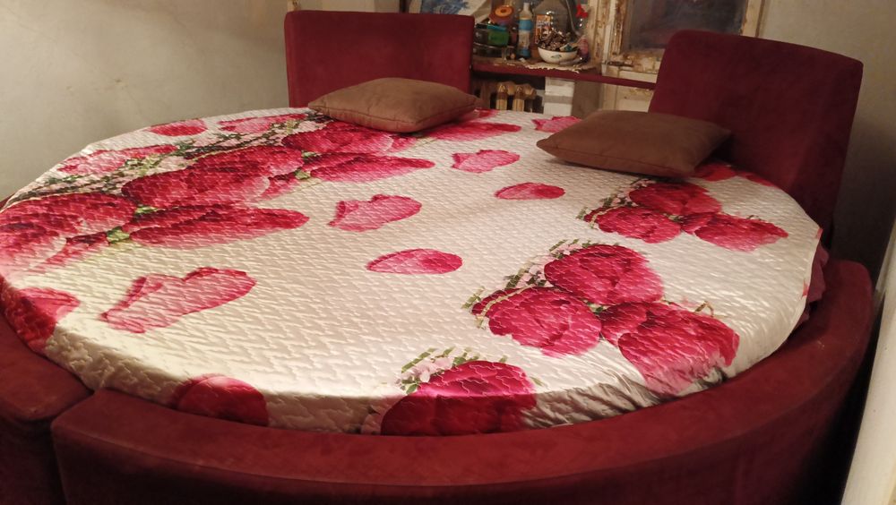 Продам мебель огромная круглая кровать фото   кровати