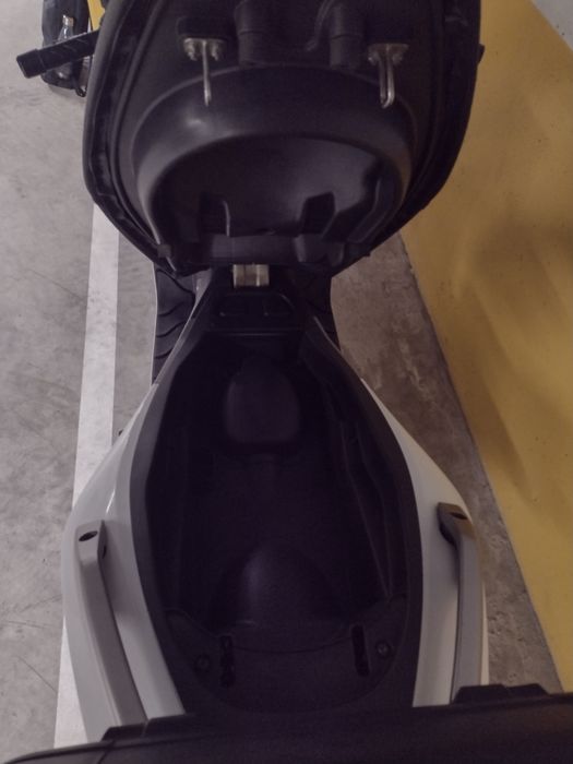 Silverblade - KEEWAY 250CC - Branca