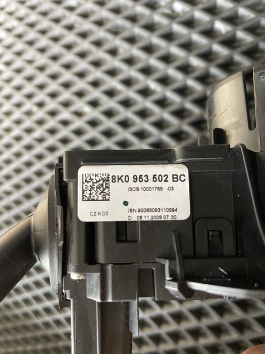 Стрекоза руля Audi A4B8 2008-2011