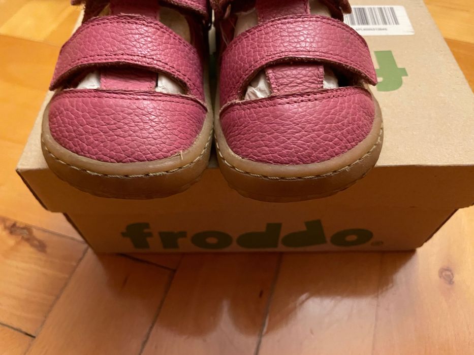 Sandałki barefoot Froddo 22 dziewczęce