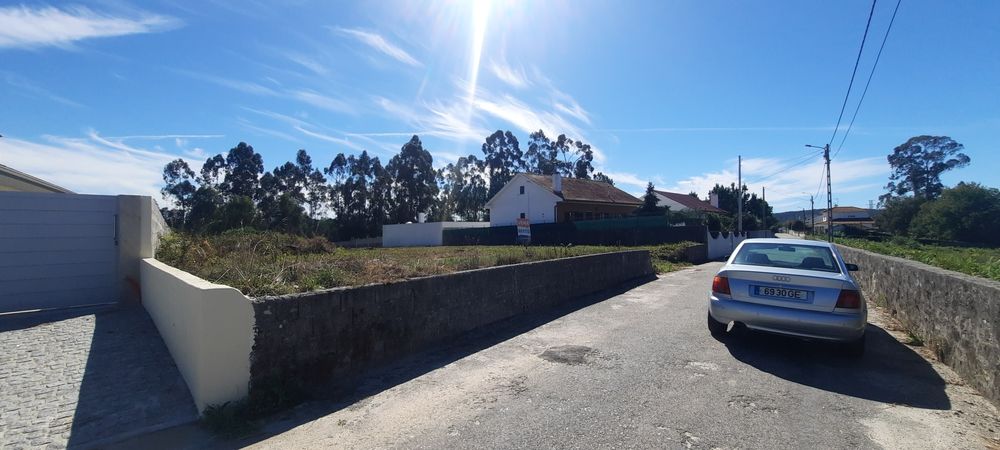 Terreno com 3200m² em Alvarães