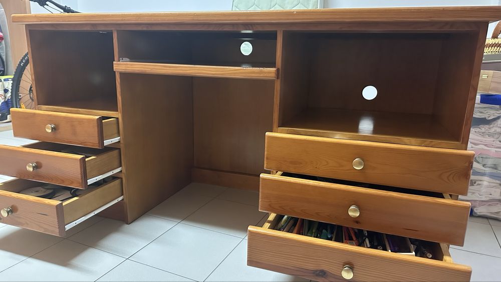 Secretaria madeira grande