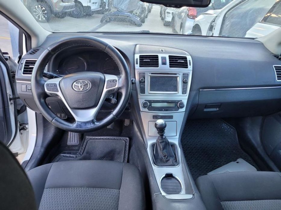 Toyota Avensis D4d  2014 para peças