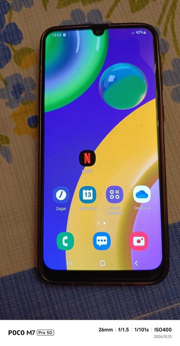 samsung galaxy M21