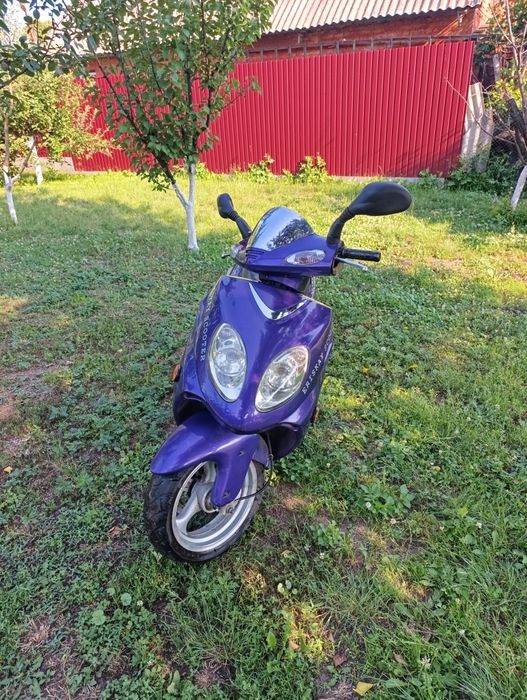 Продам скутер 125 кубовий