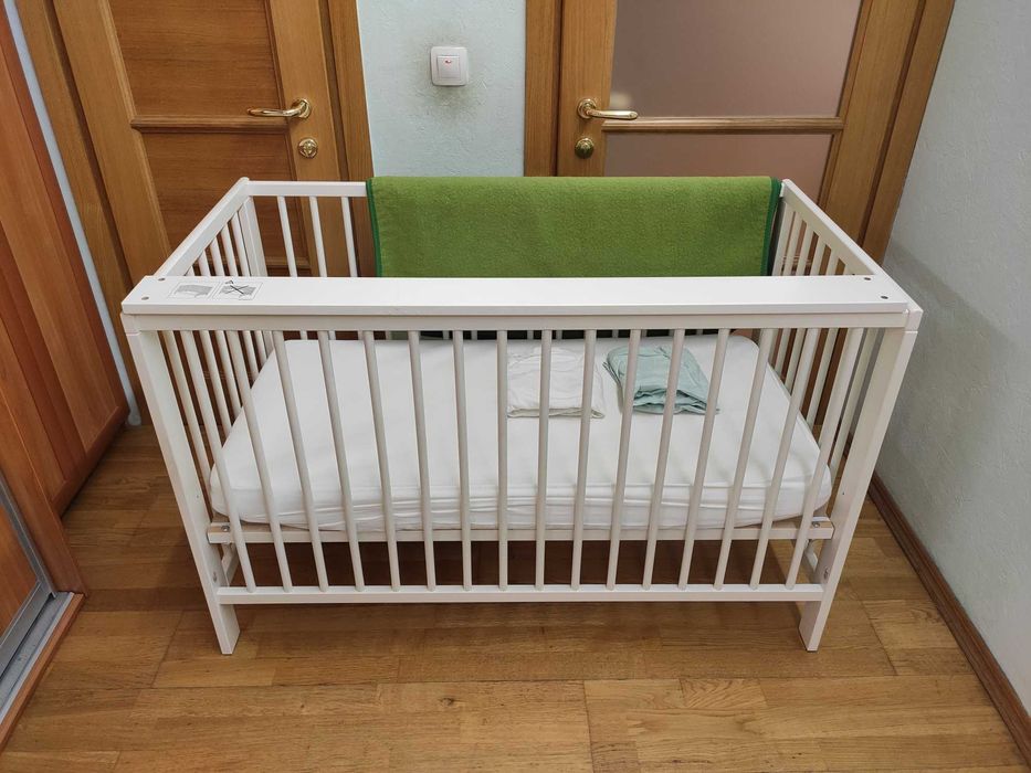 Кроватка Ikea GULLIVER + матрац + наматрацник + ковдра і простирадла