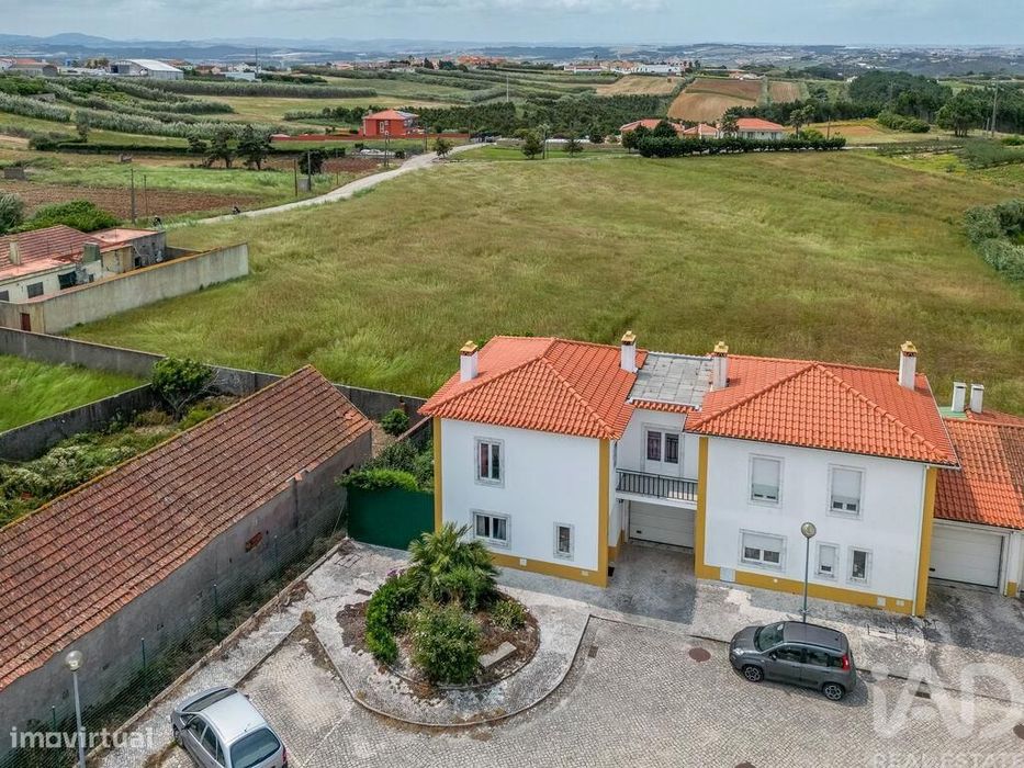 Casa / Villa T3 em Santa Bárbara de 102 m2