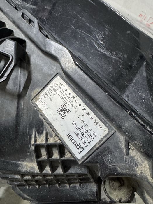 Фара Polestar 2 правая