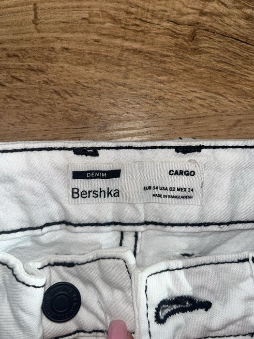 жіночі джинси bershka