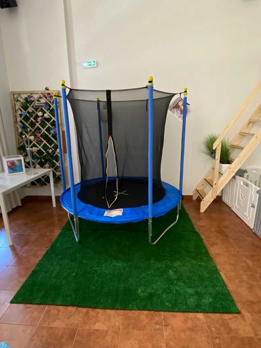 Alugo Trampolim E Insufláveis