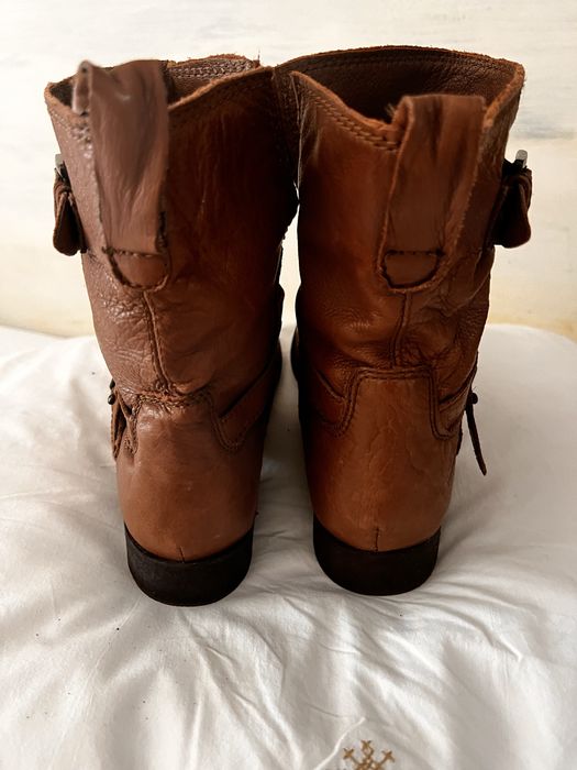 Botas zara em pele novas tamanho 39