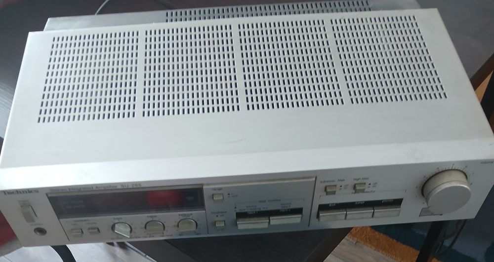 Emplificador e sintonizador Technics