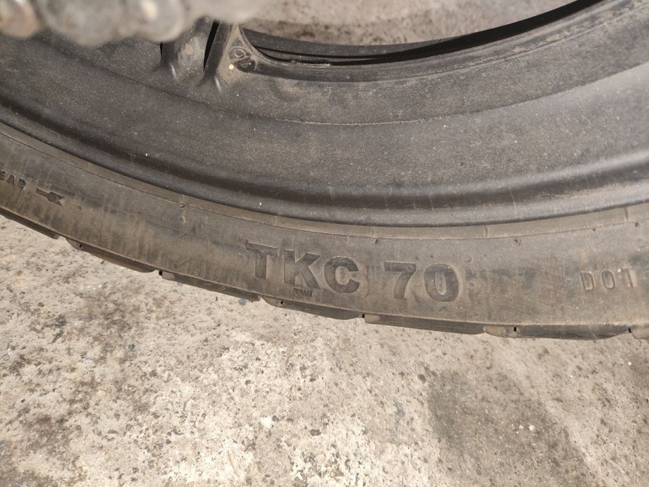 Pneu Continental TKC70
Medidas 170/60 R 17
Com pouco uso