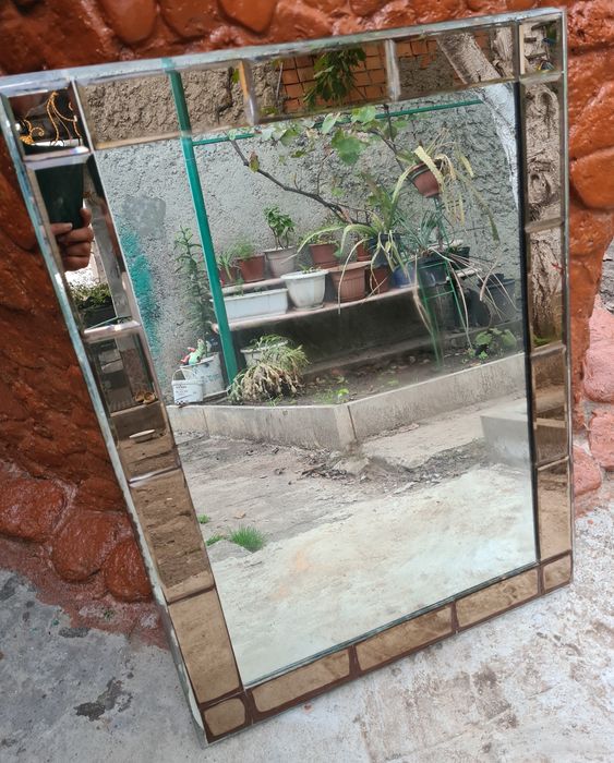 Настенные зеркала