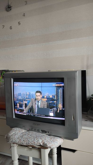 Телевизор SHARP 21 E2-RU
