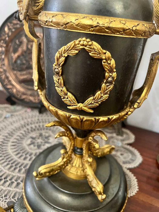 Par de Candeeiros e Candelabros Estilo Império