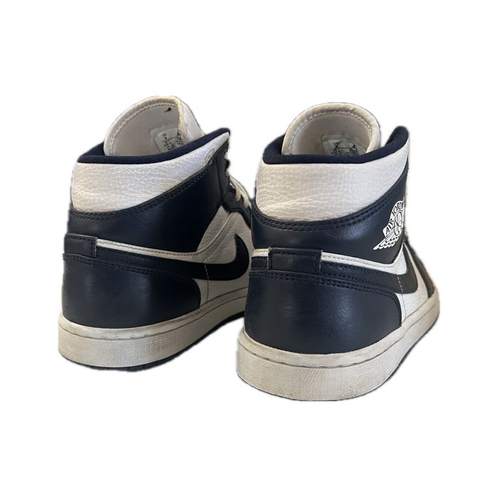 Air Jordan 1 mid ( White Metallic gold Obsidian )