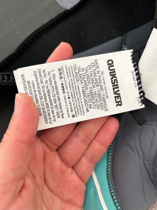 Fato de surf feminino da Roxy praticamente sem uso.