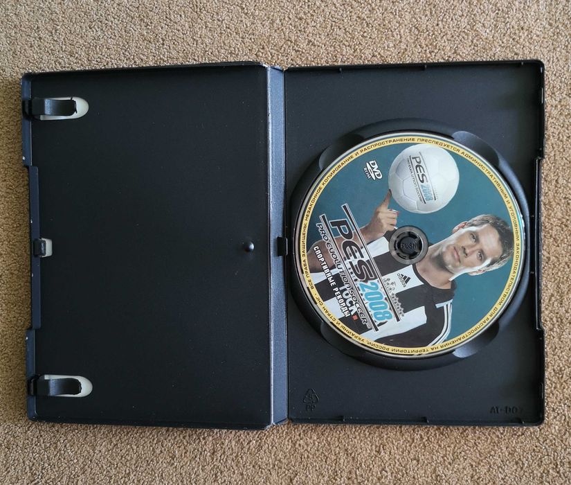 Компьютерная лицензионная игра Pro Evolution Soccer 2008
